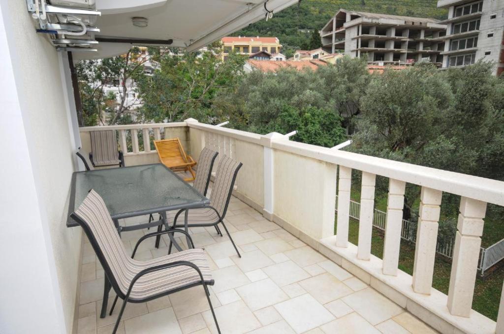 Apartment Jana Petrovac Exterior foto